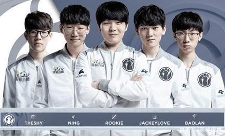 巴萨二队正 巴萨二队正